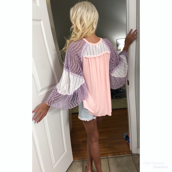 🌸LAST 1! Multi Print Sheer Wise Sleeve Top! - Picture 8 of 8